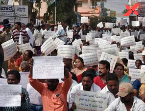 Tense situations arise as Farmers in Amaravthi continue to protest